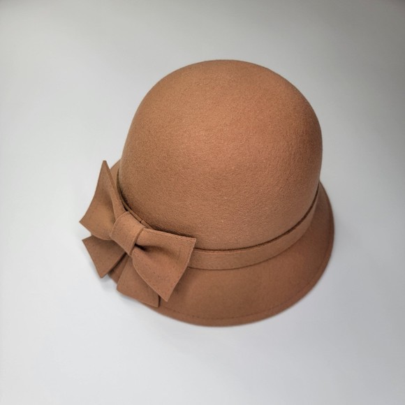 D&Y Women's Cloche Hat with Ribbon - Picture 3 of 6